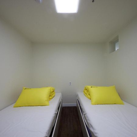 24 Guesthouse Myeongdong Town Seoul Ruang foto