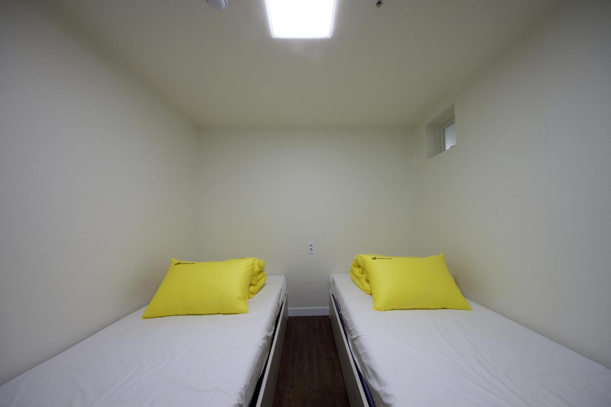 24 Guesthouse Myeongdong Town Seoul Ruang foto