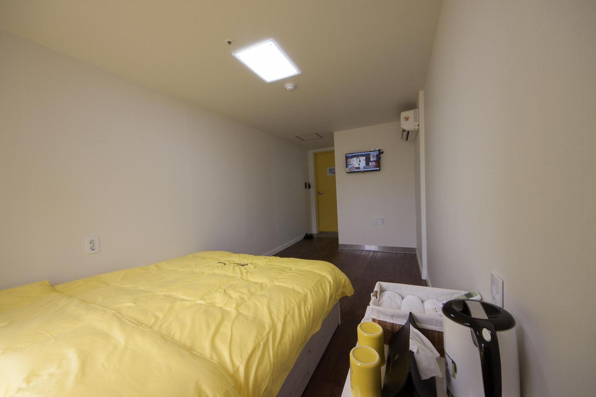 24 Guesthouse Myeongdong Town Seoul Ruang foto