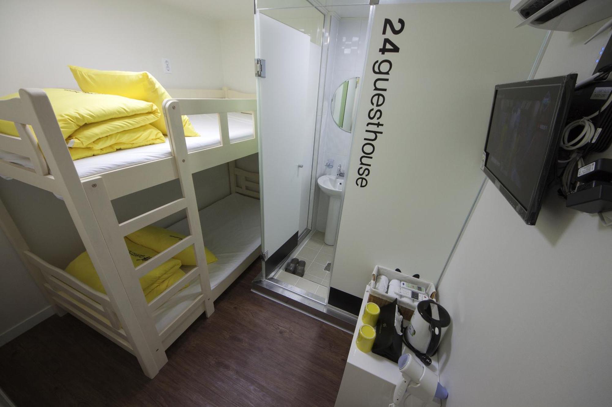 24 Guesthouse Myeongdong Town Seoul Ruang foto